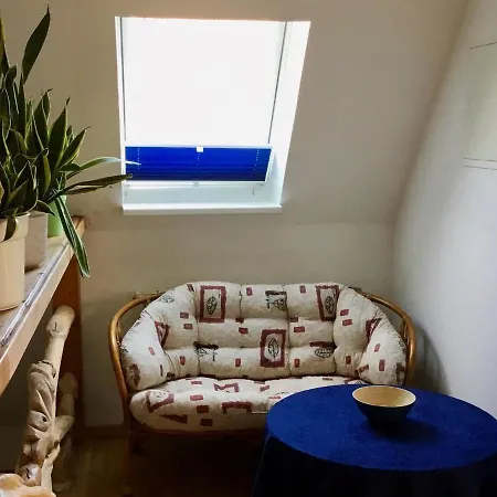Snug Apartment In Kluetz With Garden *